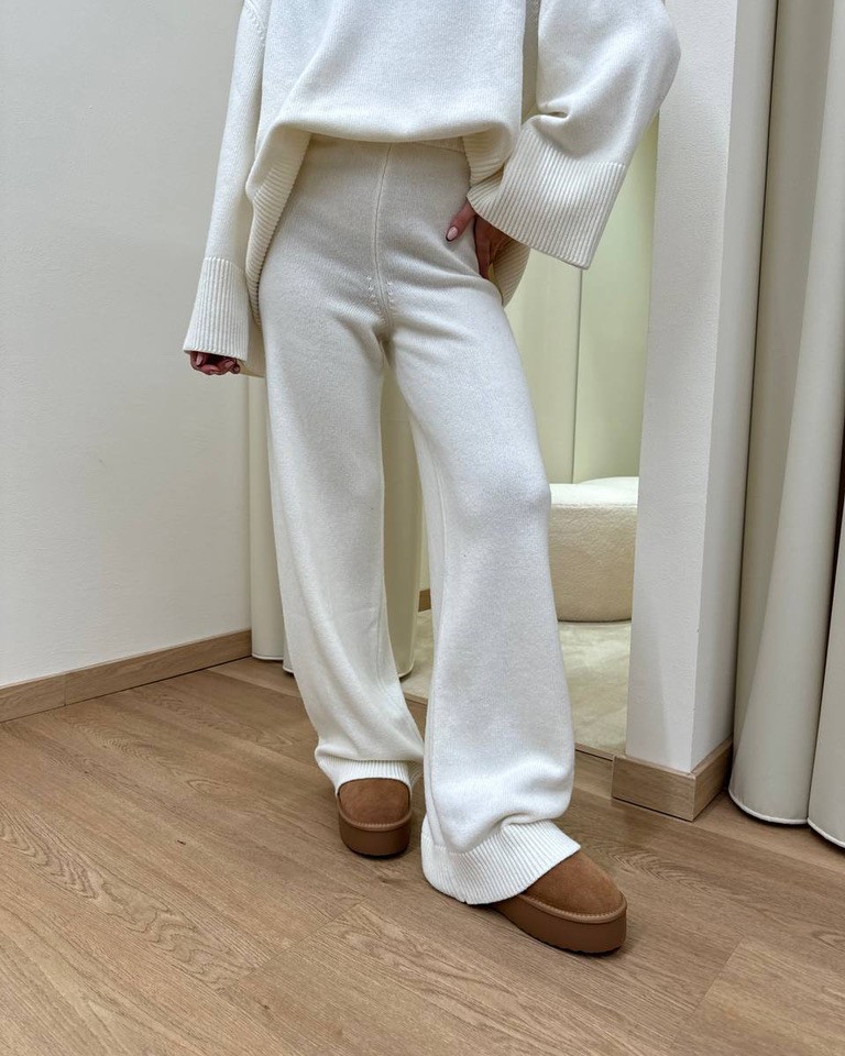 Pantalone palazzo in maglia burro Vicolo Shop Online Pantalone palazzo in maglia burro Vicolo