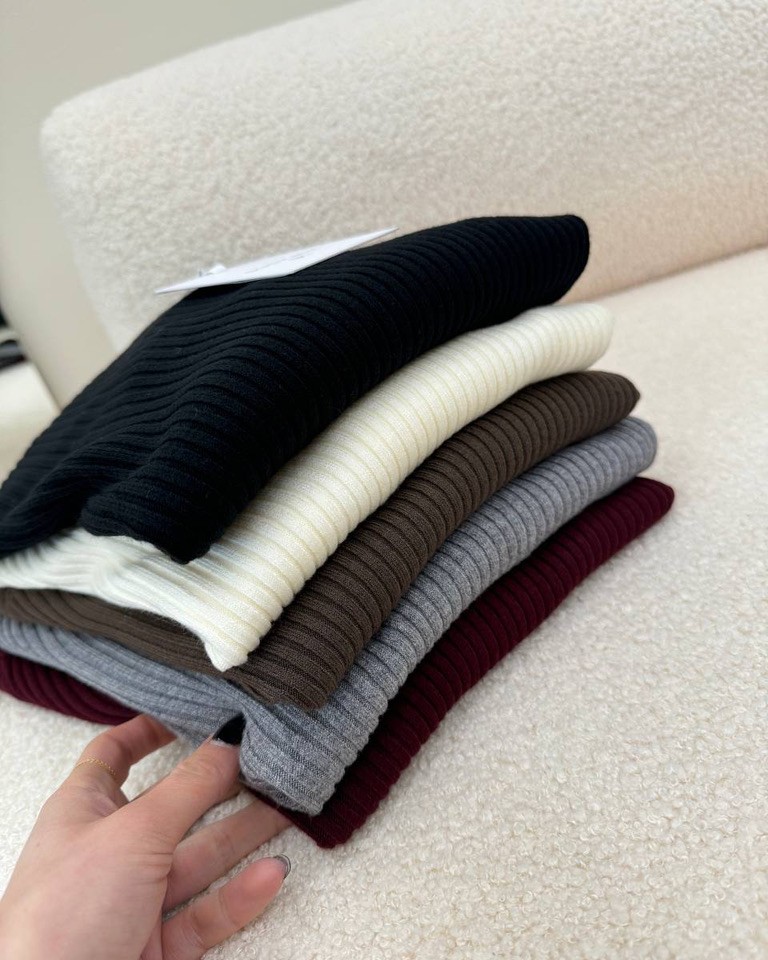 Maglia lupetto a costine moro Susy Mix Shop Online Maglia lupetto a costine moro Susy Mix