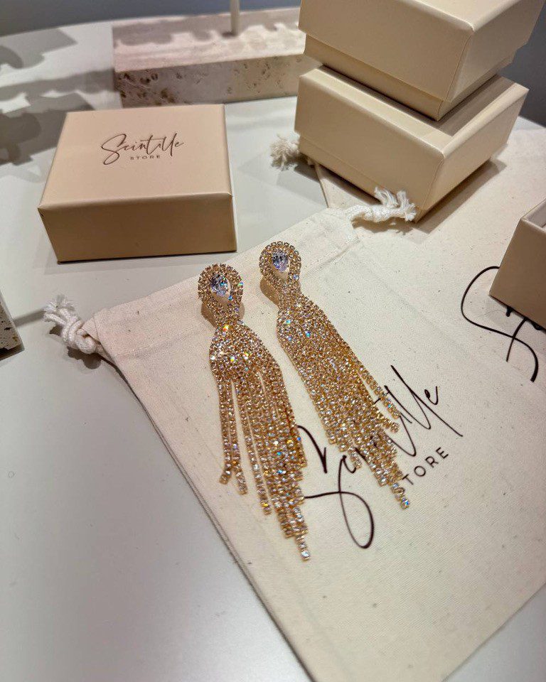 Orecchini cascata strass con pietra goccia dorati Shop Online Orecchini cascata strass con pietra goccia dorati