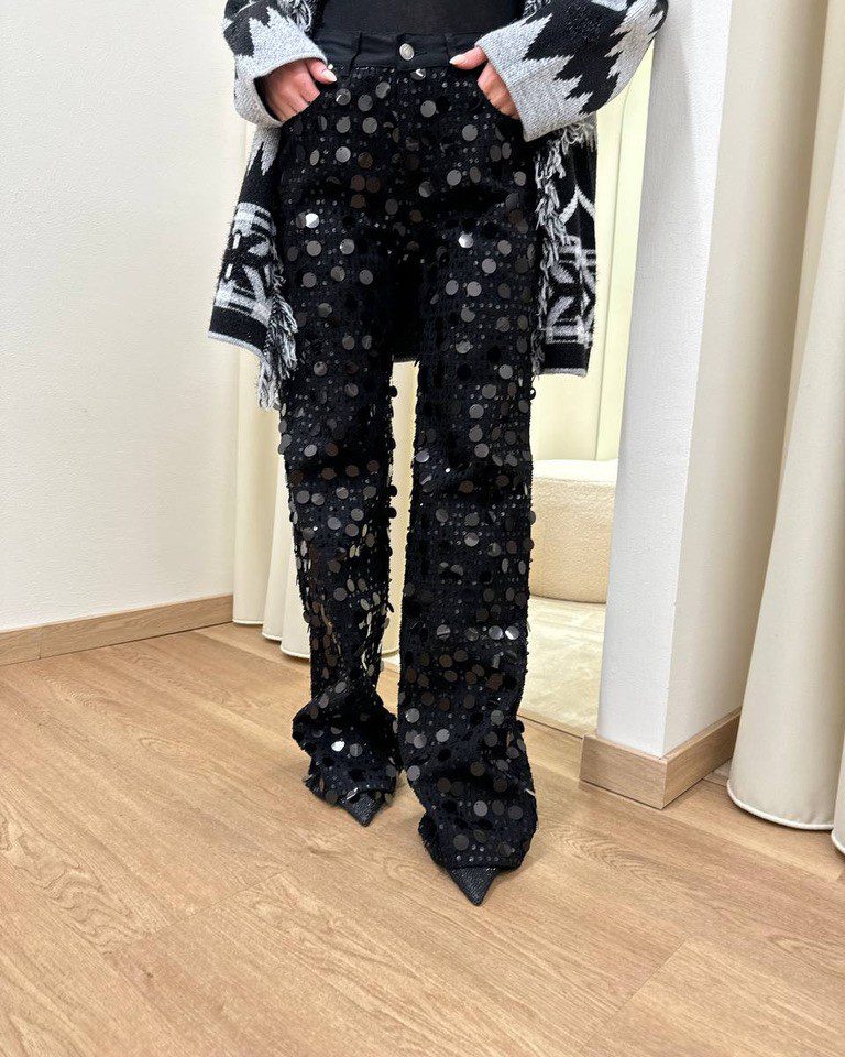Jeans palazzo nero con maxi paillettes Vicolo Shop Online Jeans palazzo nero con maxi paillettes Vicolo
