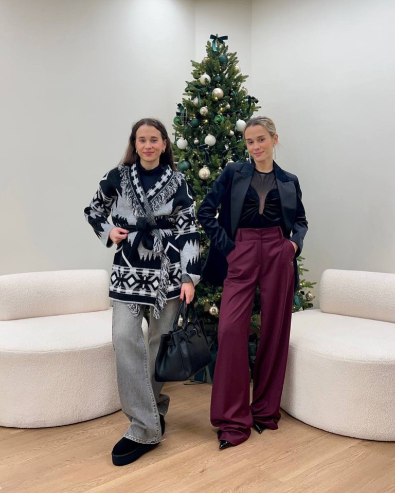 Outfit Carli: Holiday Chic! Shop Online Outfit Carli: Holiday Chic!