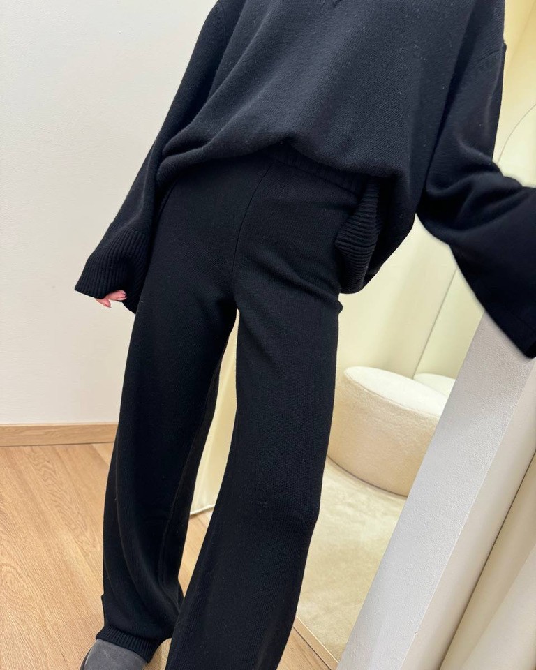 Pantalone palazzo in maglia nero Vicolo Shop Online Pantalone palazzo in maglia nero Vicolo