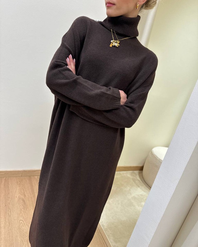 Abito in maglia collo alto moro Susy Mix Shop Online Abito in maglia collo alto moro Susy Mix