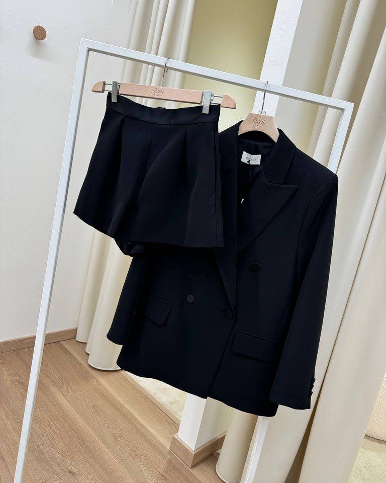 Giacca doppiopetto oversize nera Vicolo Shop Online Giacca doppiopetto oversize nera Vicolo