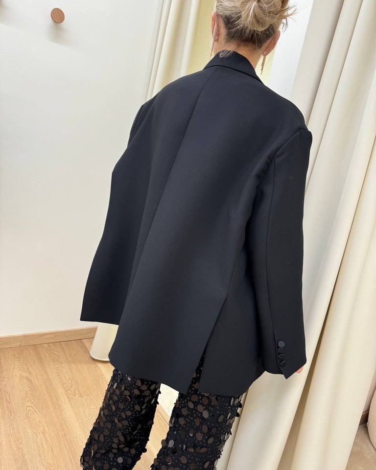 Blazer oversize nero rever semilucido Vicolo Shop Online Blazer oversize nero rever semilucido Vicolo