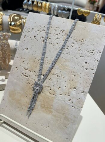 Shop Online Collana con pietre a cascata argentata