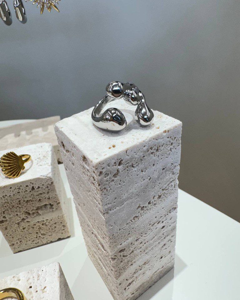 Anello quattro gocce irregolari argentato Shop Online Anello quattro gocce irregolari argentato