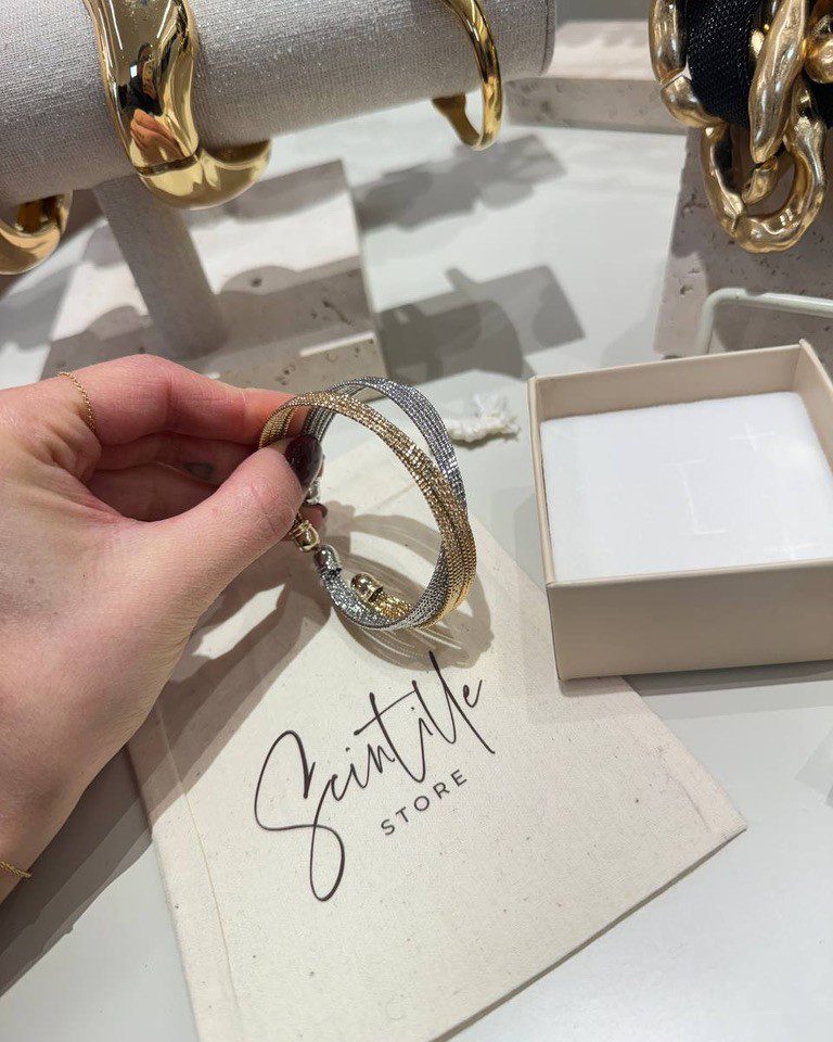 Bracciale ad anelli intrecciati dorato Shop Online Bracciale ad anelli intrecciati dorato