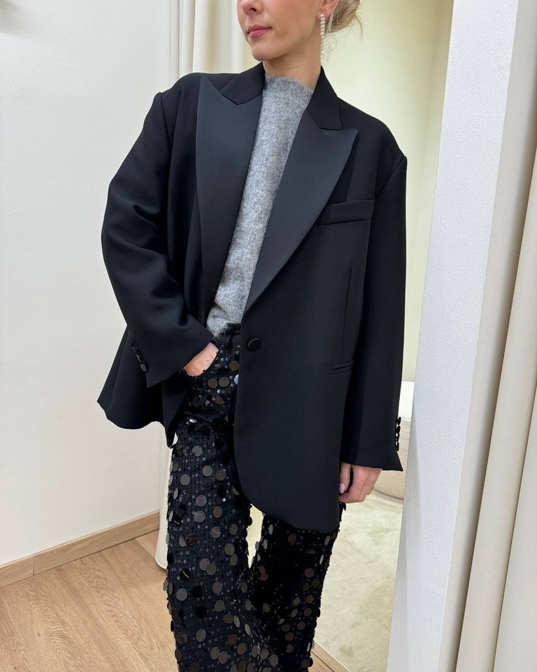 Blazer oversize nero rever semilucido Vicolo Shop Online Blazer oversize nero rever semilucido Vicolo
