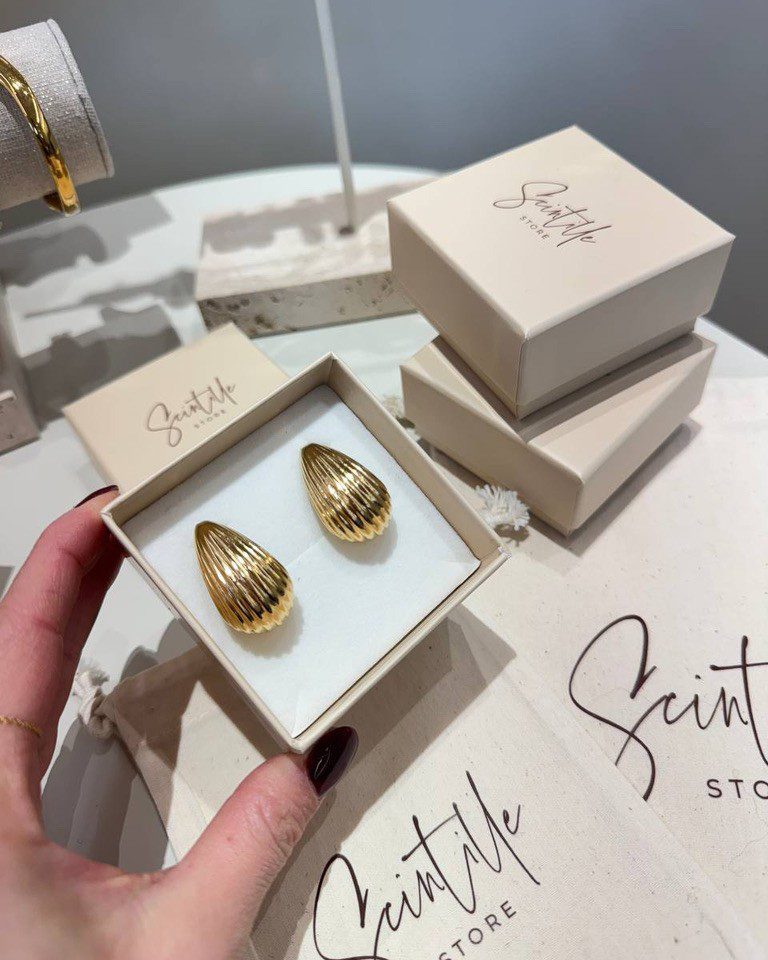 Orecchini a goccia effetto conchiglia dorati Shop Online Orecchini a goccia effetto conchiglia dorati