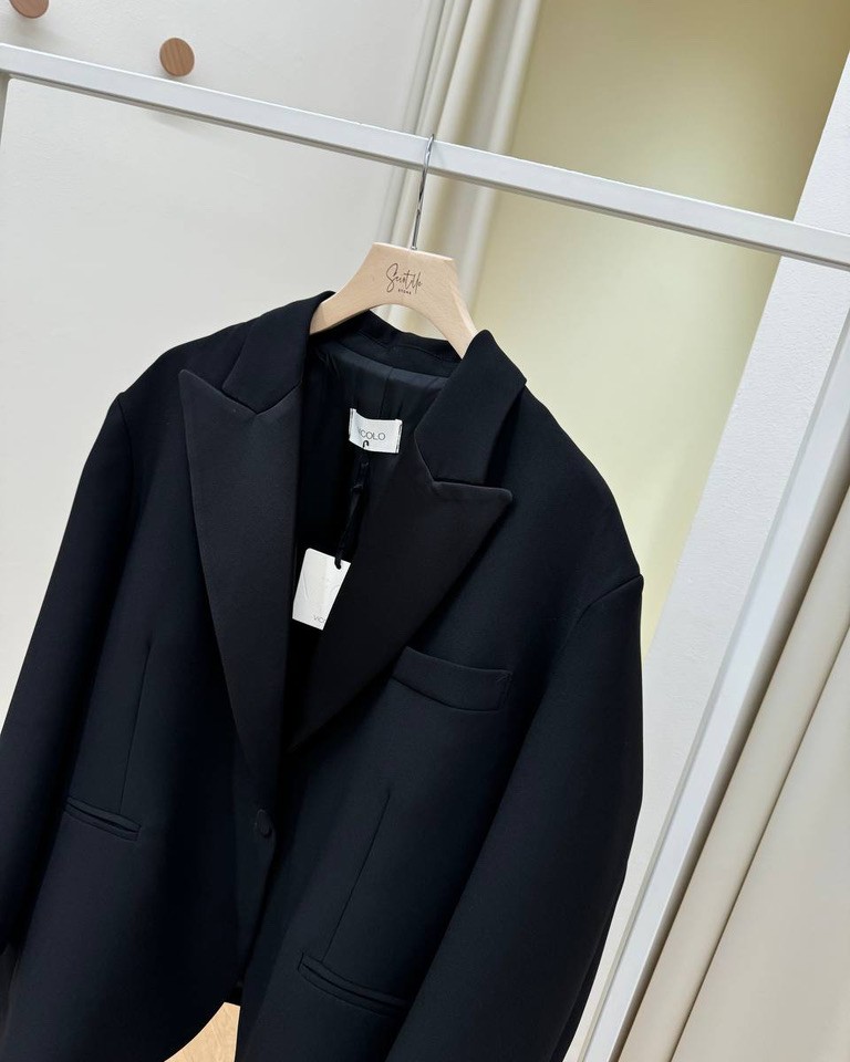 Blazer oversize nero rever semilucido Vicolo Shop Online Blazer oversize nero rever semilucido Vicolo