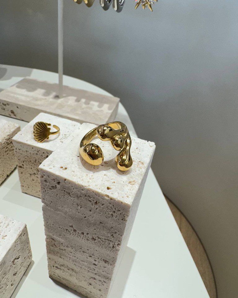 Anello quattro gocce irregolari dorato Shop Online Anello quattro gocce irregolari dorato