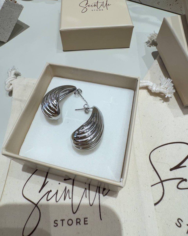 Orecchini a goccia effetto conchiglia argentati Shop Online Orecchini a goccia effetto conchiglia argentati