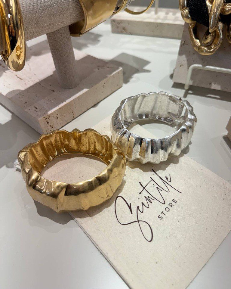 Bracciale effetto onde opaco argentato Shop Online Bracciale effetto onde opaco argentato