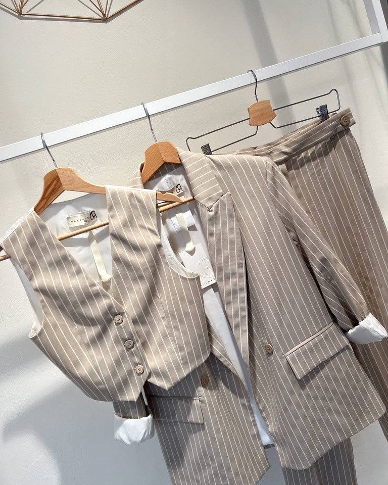 Gilet sabbia gessato con lurex HaveOne Shop Online Gilet sabbia gessato con lurex HaveOne