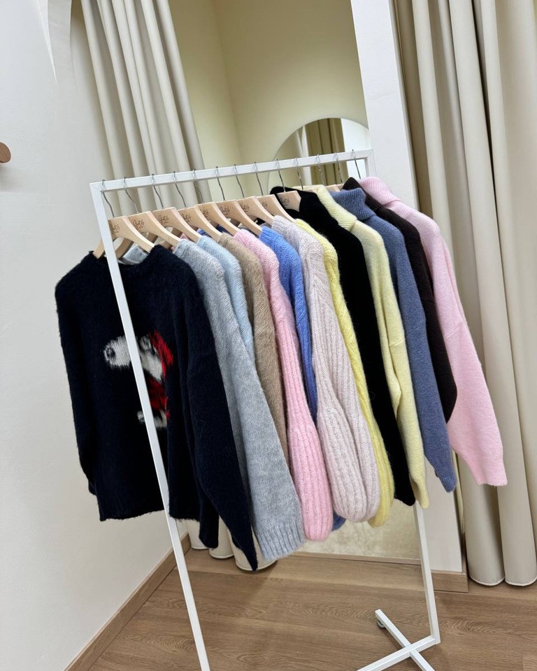 Maglione manica a sbuffo burro Souvenir Shop Online Maglione manica a sbuffo burro Souvenir