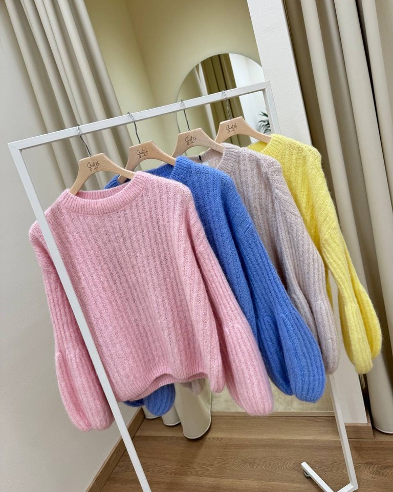 Maglione manica a sbuffo giallo pastello Souvenir Shop Online Maglione manica a sbuffo giallo pastello Souvenir