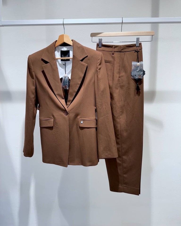 Giacca con martingala cioccolato Souvenir Shop Online Giacca con martingala cioccolato Souvenir