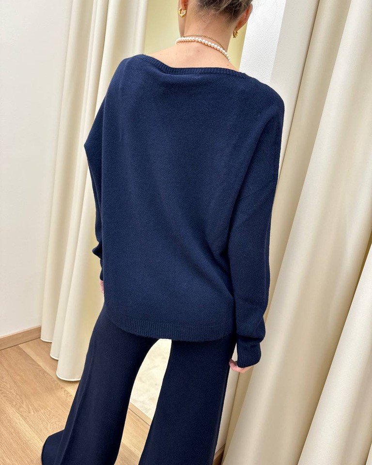 Completo in maglia blu pantalone e maglia barca HaveOne Shop Online Completo in maglia blu pantalone e maglia barca HaveOne