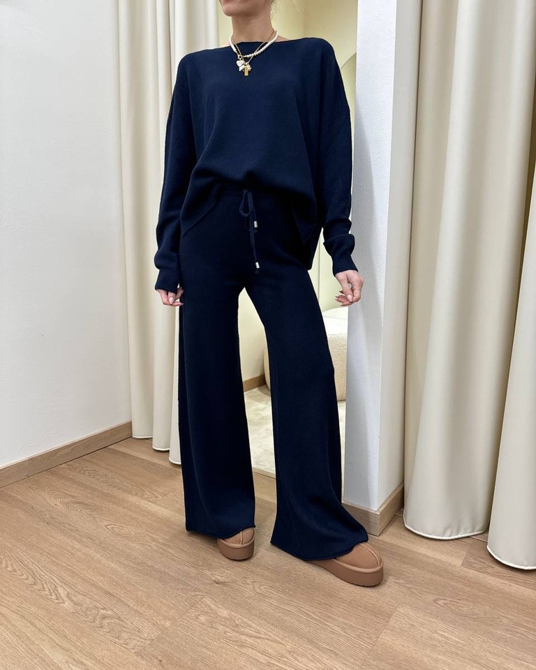 Completo in maglia blu pantalone e maglia barca HaveOne Shop Online Completo in maglia blu pantalone e maglia barca HaveOne