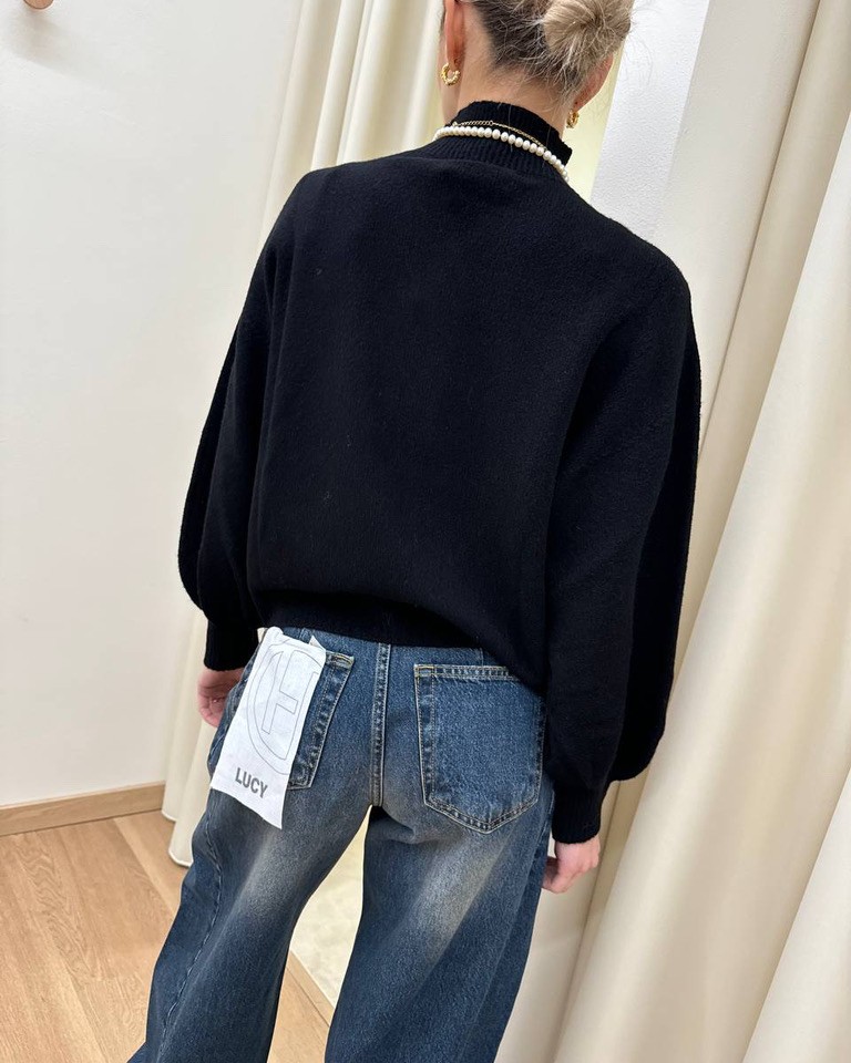 Maglia over collo alto nero HaveOne Shop Online Maglia over collo alto nero HaveOne