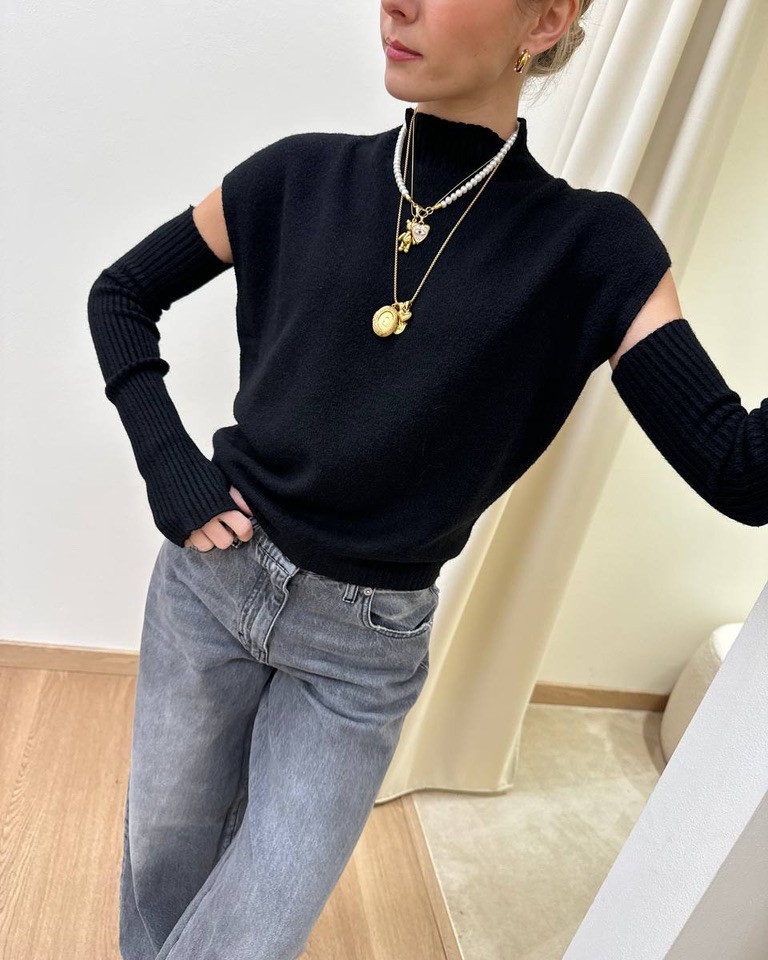 Gilet collo alto con manicotti nero Susy Mix Shop Online Gilet collo alto con manicotti nero Susy Mix