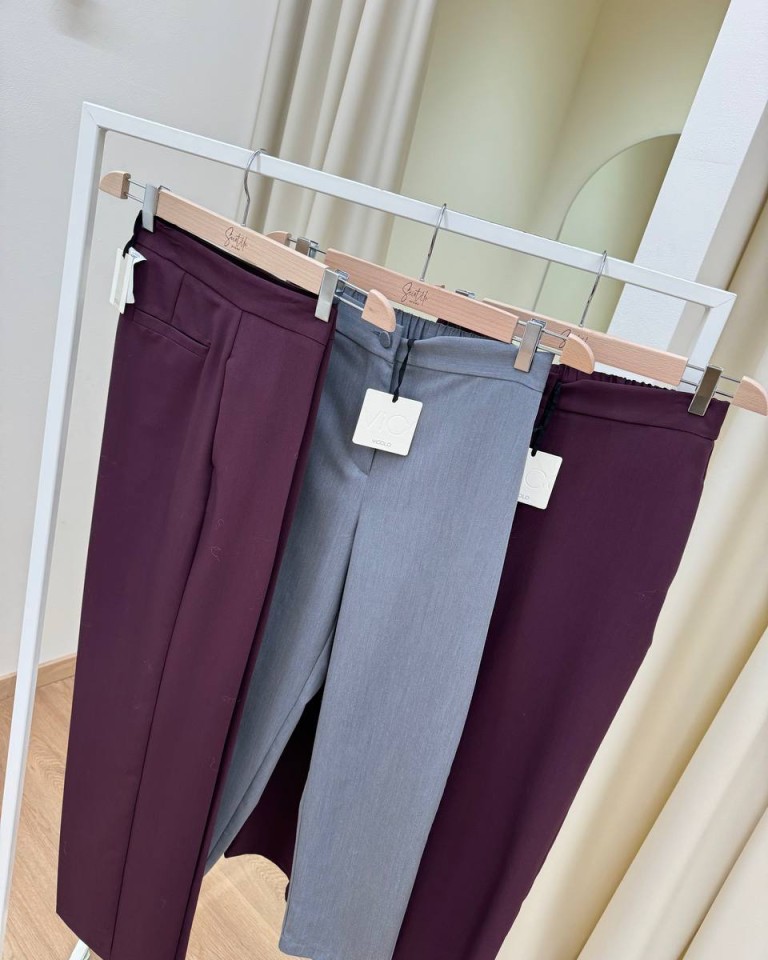Pantalone classico dritto bordeaux Vicolo Shop Online Pantalone classico dritto bordeaux Vicolo