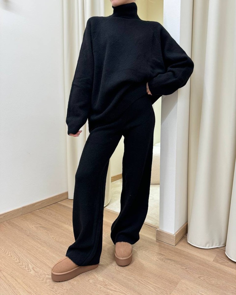 Completo in maglia rasata nero pantalone e maglia HaveOne Shop Online Completo in maglia rasata nero pantalone e maglia HaveOne