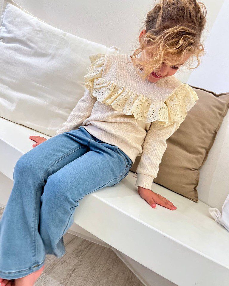 Felpa burro con pizzo san gallo Lil' Atelier Shop Online Felpa burro con pizzo san gallo Lil' Atelier