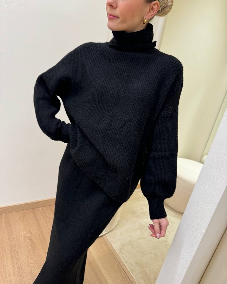 Completo in maglia nero gonna e maglia HaveOne Shop Online Completo in maglia nero gonna e maglia HaveOne