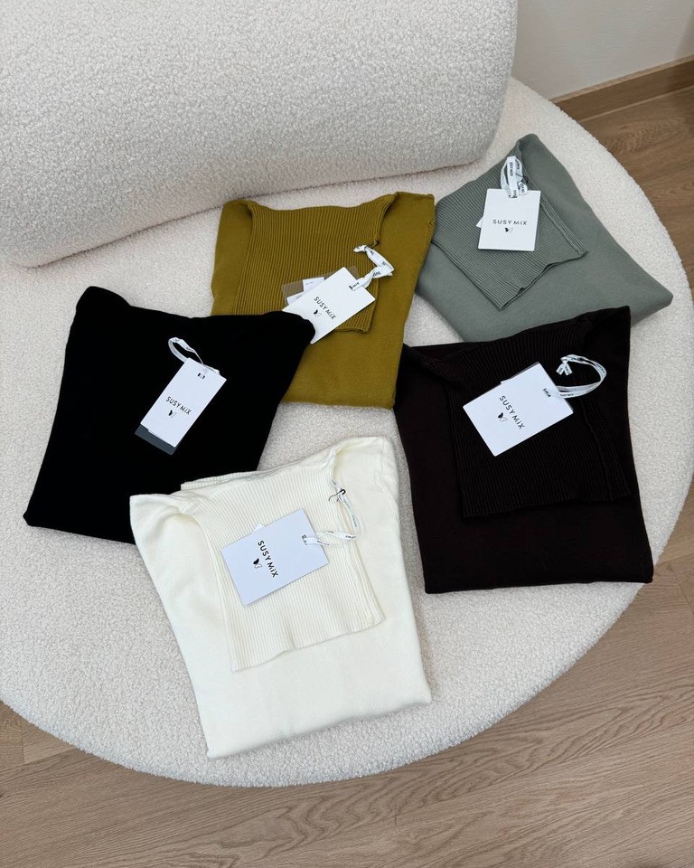 Dolcevita in maglia rasata salvia Susy Mix Shop Online Dolcevita in maglia rasata salvia Susy Mix