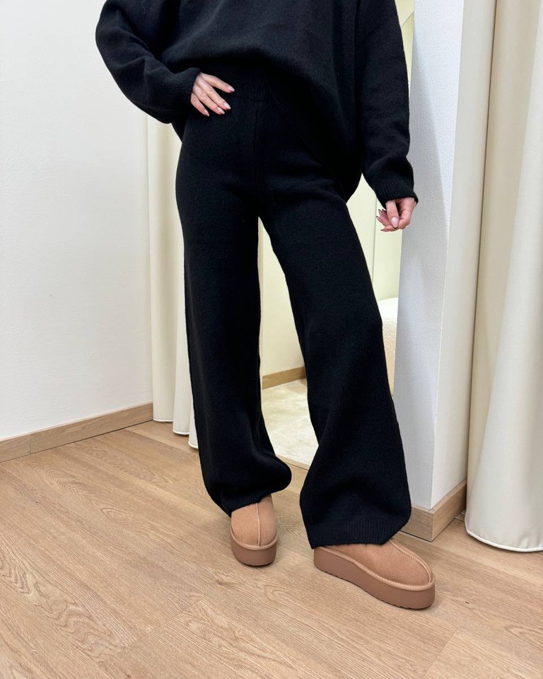 Completo in maglia rasata nero pantalone e maglia HaveOne Shop Online Completo in maglia rasata nero pantalone e maglia HaveOne