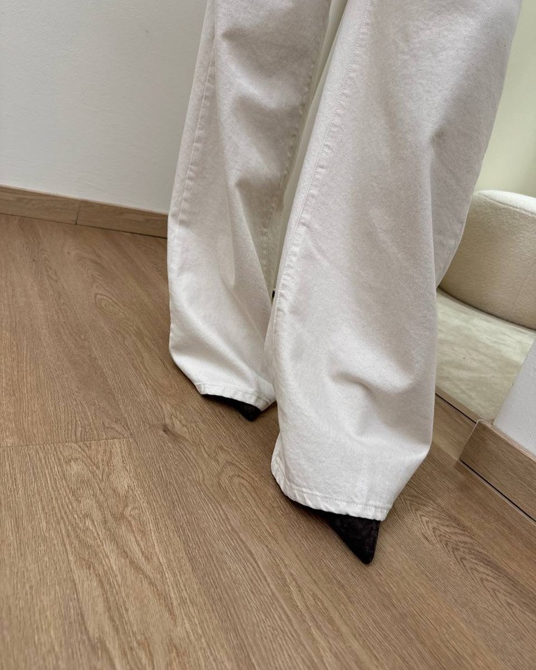 Jeans Lexie cotone organico sabbia Vicolo Shop Online Jeans Lexie cotone organico sabbia Vicolo