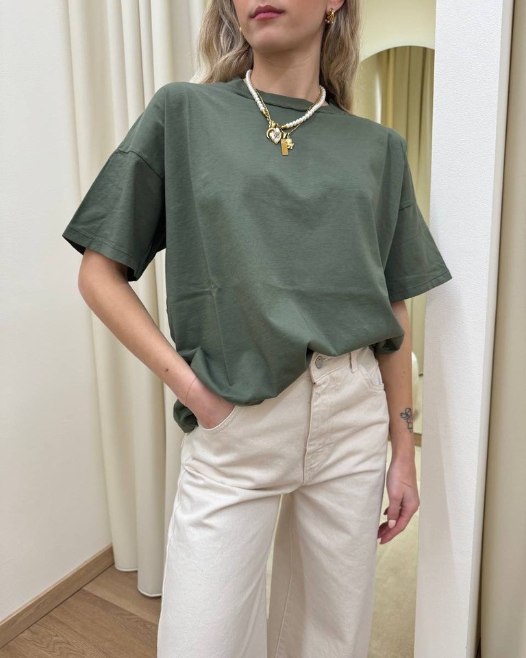 T-shirt oversize verde salvia Vicolo Shop Online T-shirt oversize verde salvia Vicolo