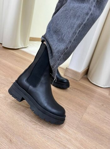 Shop Online Stivale anfibio in vera pelle nero Ovyè