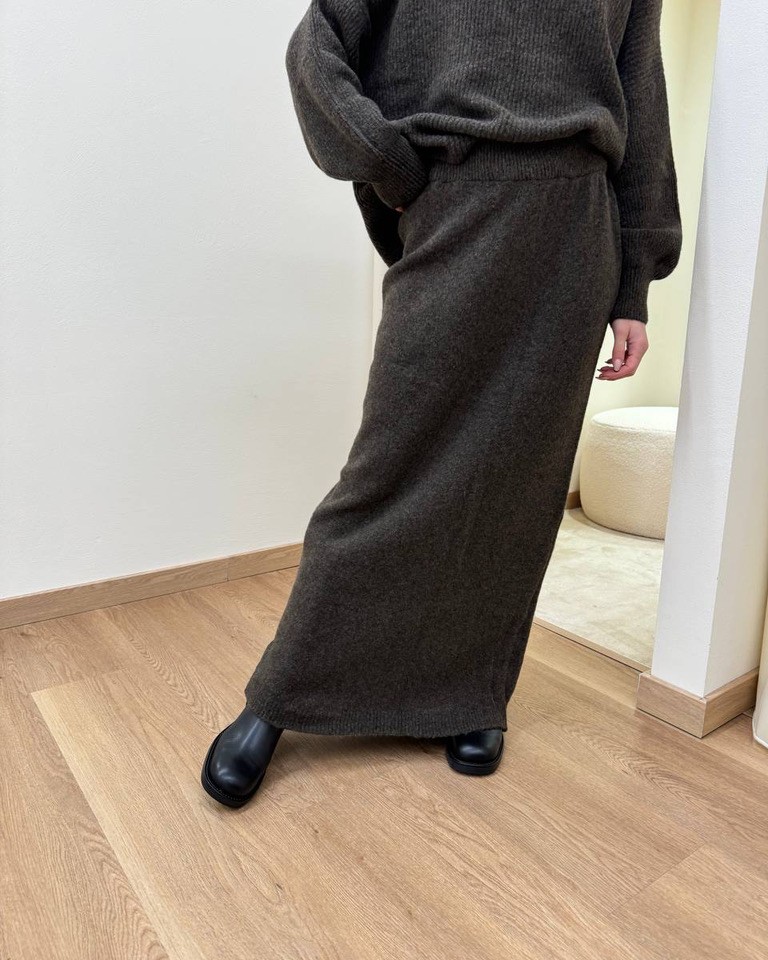 Completo in maglia moro gonna e maglia HaveOne Shop Online Completo in maglia moro gonna e maglia HaveOne