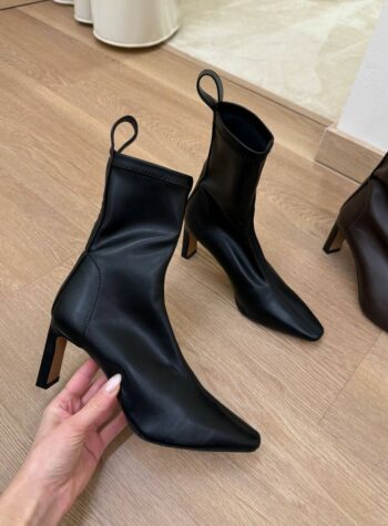 Shop Online Stivaletto nero a calza in nappa Ovyè