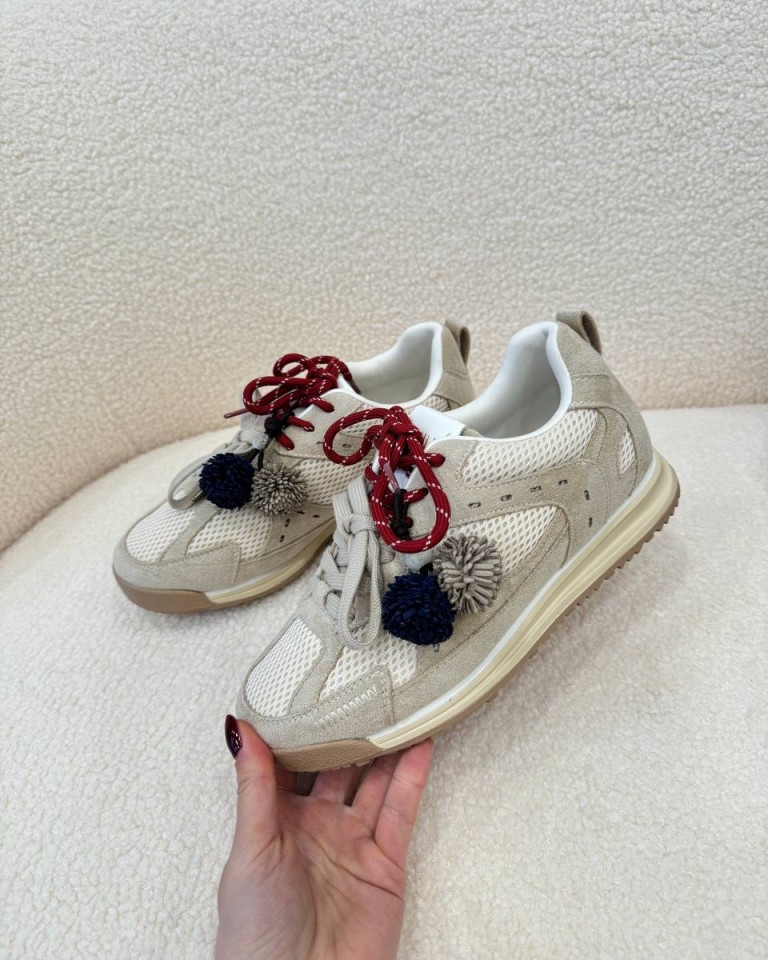 Sneakers beige pompon Ovyè Shop Online Sneakers beige pompon Ovyè