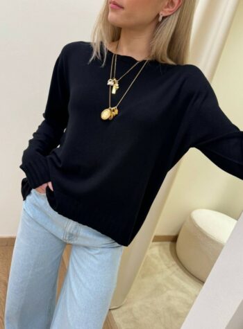 Shop Online Maglia scatoletta spacco dietro nero Kontatto