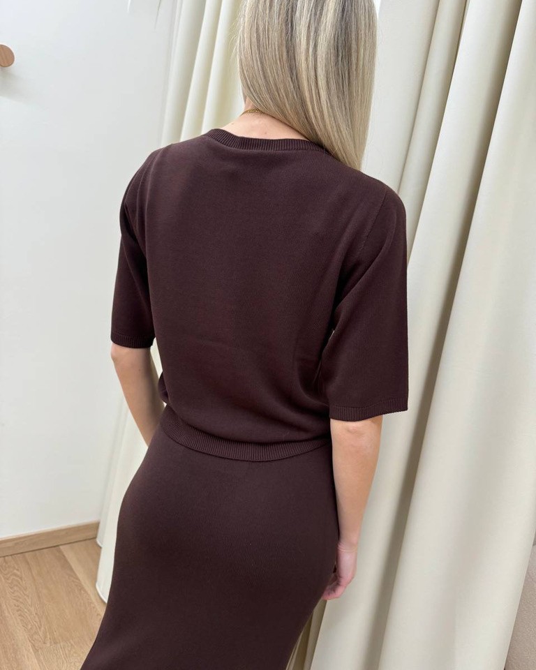 Maglia girocollo manica corta cioccolato Kontatto Shop Online Maglia girocollo manica corta cioccolato Kontatto