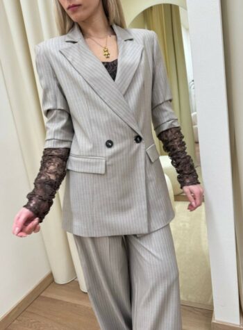 Shop Online Giacca gessato tortora maniche pizzo HaveOne