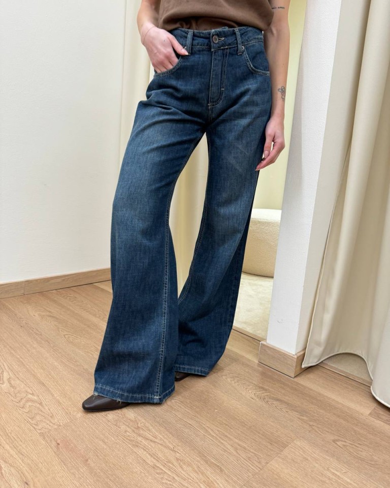 Jeans blu scuro rotture Souvenir Shop Online Jeans blu scuro rotture Souvenir