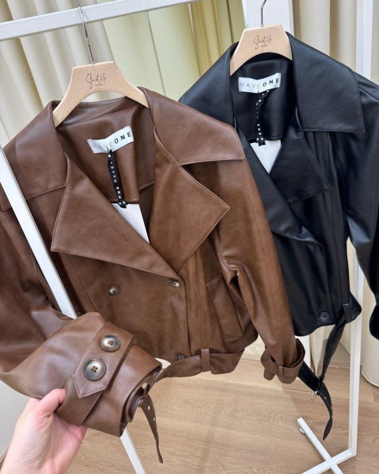 Trench corto ecopelle nero HaveOne Shop Online Trench corto ecopelle nero HaveOne