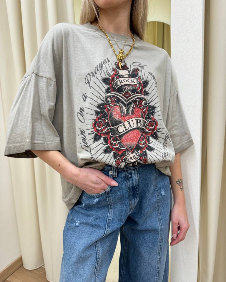 T-shirt oversize sabbia stampa cuore HaveOne Shop Online T-shirt oversize sabbia stampa cuore HaveOne
