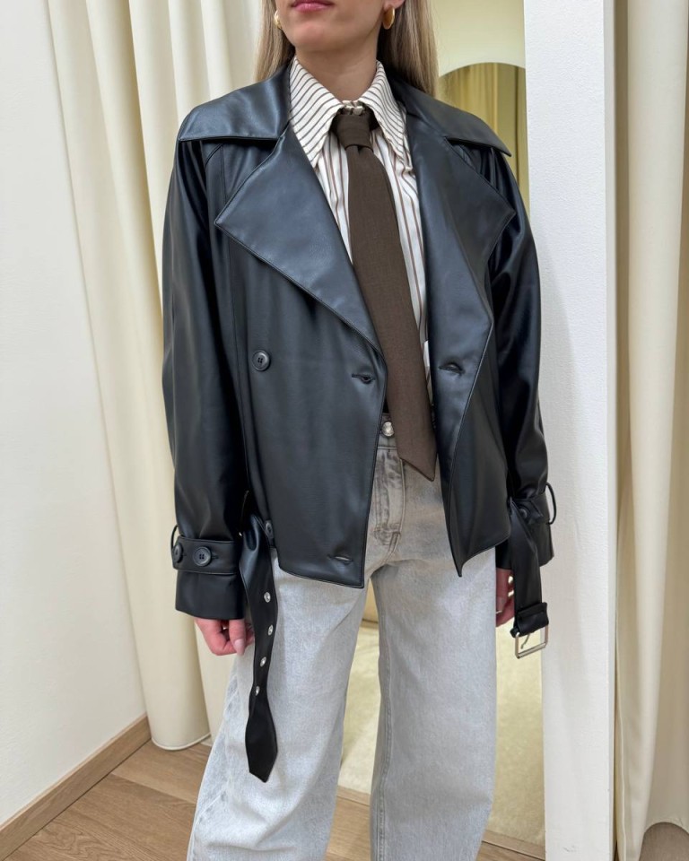 Trench corto ecopelle nero HaveOne Shop Online Trench corto ecopelle nero HaveOne