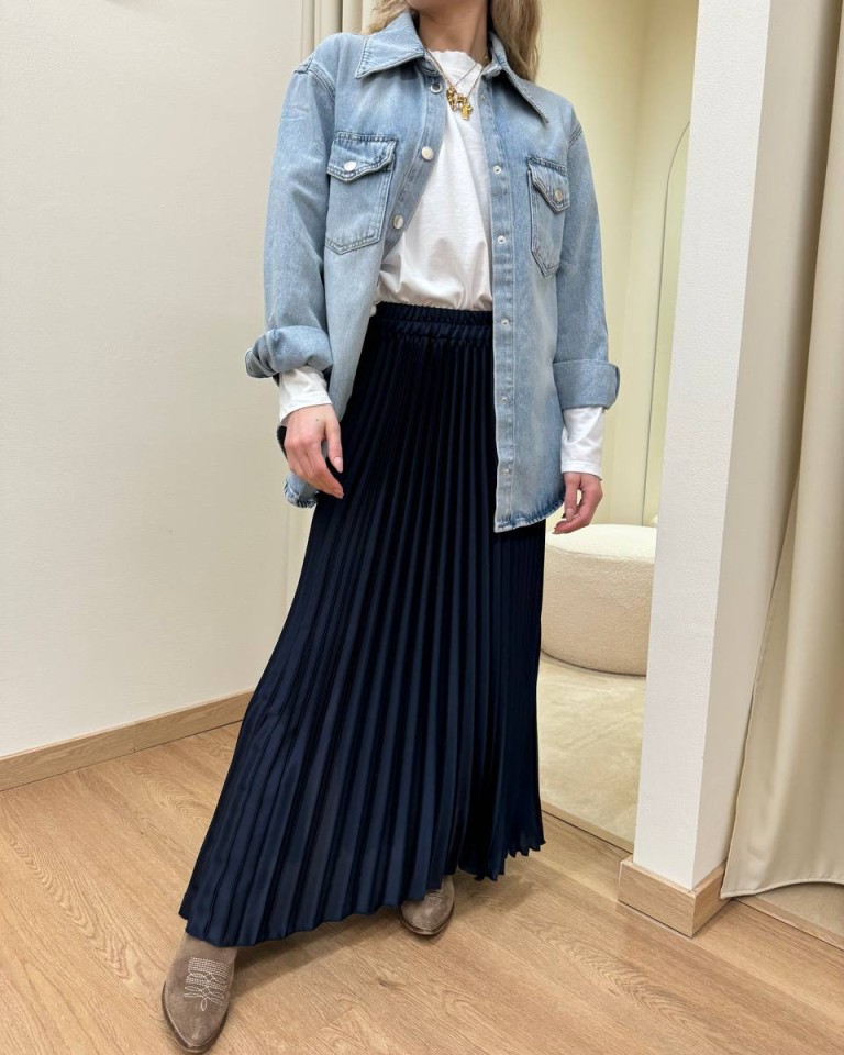 Camicia over in denim chiaro Kontatto Shop Online Camicia over in denim chiaro Kontatto