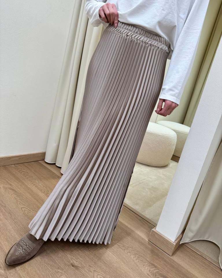 Gonna plisse spacchi raso tortora Kontatto Shop Online Gonna plisse spacchi raso tortora Kontatto