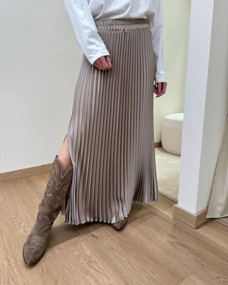 Gonna plisse spacchi raso tortora Kontatto Shop Online Gonna plisse spacchi raso tortora Kontatto