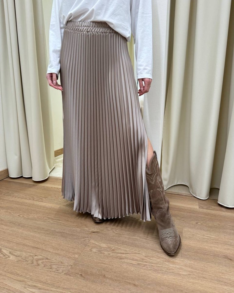 Gonna plisse spacchi raso tortora Kontatto Shop Online Gonna plisse spacchi raso tortora Kontatto