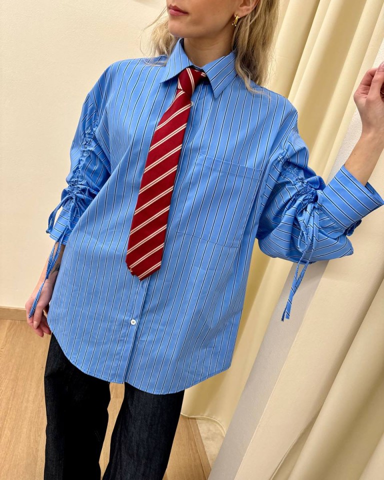 Camicia celeste nastri e cravatta Vicolo Shop Online Camicia celeste nastri e cravatta Vicolo